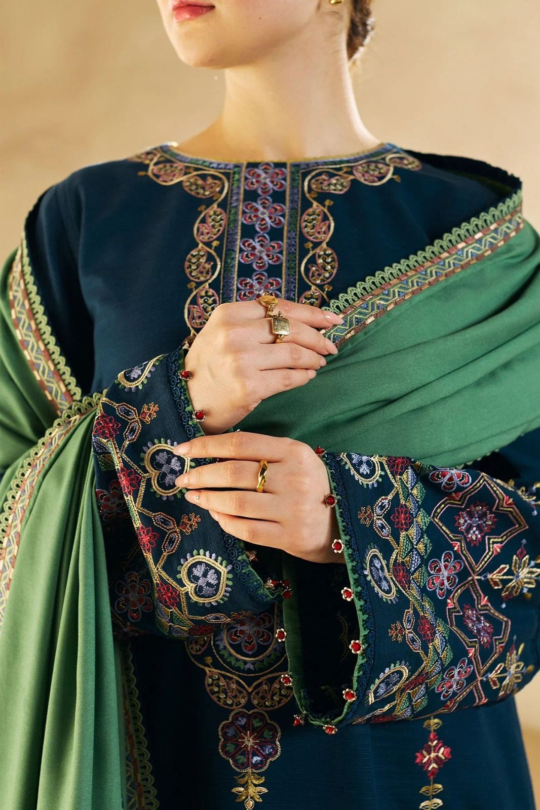 ZARA SHAH JAHAN – AIRJET DHANAK 3PC EMBROIDERED SUIT